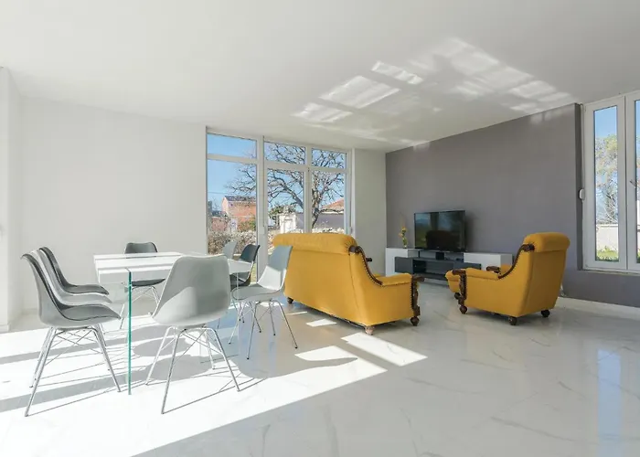 Three-bedroom In Prázdninový dům *