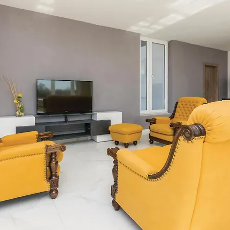 Three-bedroom In * Kožino