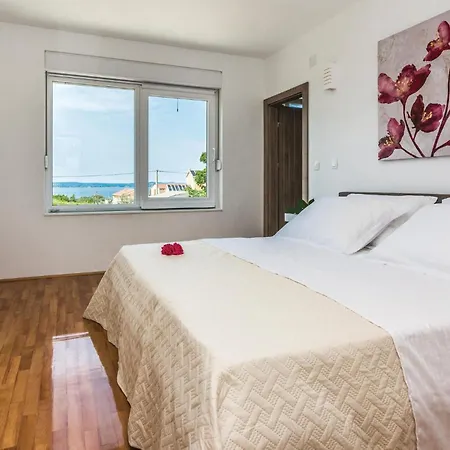 בית נופש Three-bedroom In